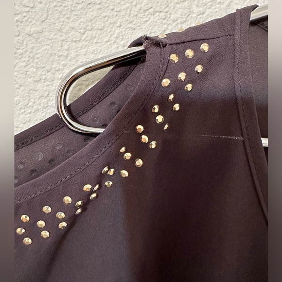 🍩PENELOPE🍩 Brown Cold Shoulder Rhinestone Stud Detail Batwing Top - Picture 6 of 11